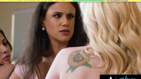 Older woman punishes horny🥵 stepdaughter and her girlfriend with intense milf-style vaginal invasion