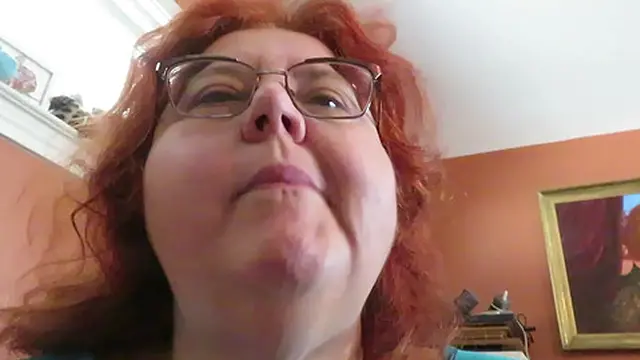 Naughty😈 nurse Vicki plays with gum and breath