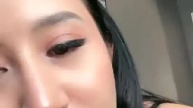 Indonesian Mature Beauty[]