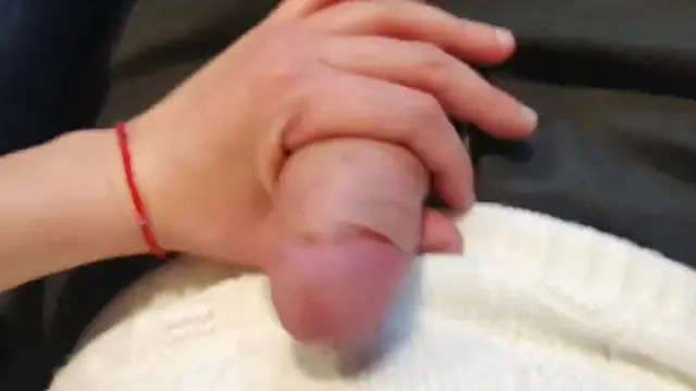 Segretaria seduce capo in ufficio mentre telefono squilla