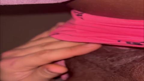 Lady seeks a sneaky thrill