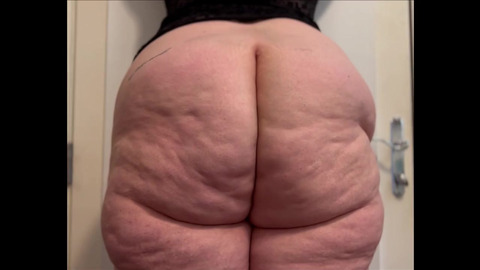BIG BOOTY MILF TAKES AGILITY TEST