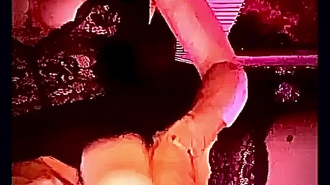 Brunette en chaleur s’empale sur un God Énorme / JOI Français 100% Amateur