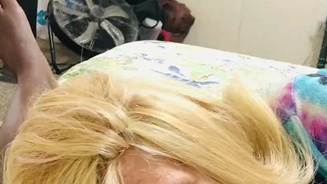 She can suck a a golf ball through a freakin water hose! How a king suppose to get sucked off!????????????????????