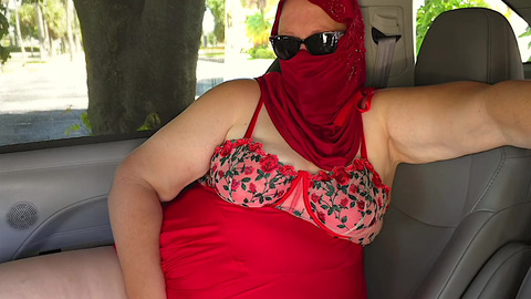 Big juicy ass fat bbw ssbbw wife in car getting fingered by man in public outdoor parking lot - bbc