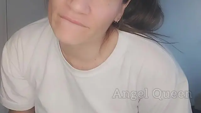 Te pido la lechita &mdash;  aceite en culo y tetas  Video personalizado