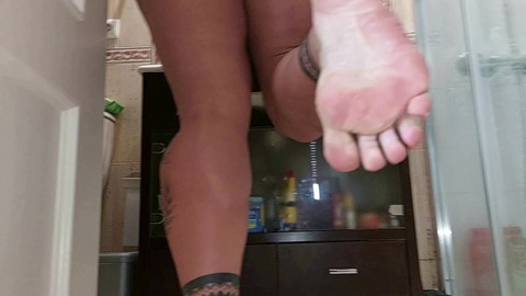 Breaking my pussy and horny Squirting