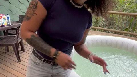 Olvídate de la estufa y VEN para follarte LA BOCA y CORRERME sin parar! Buen servicio gracias