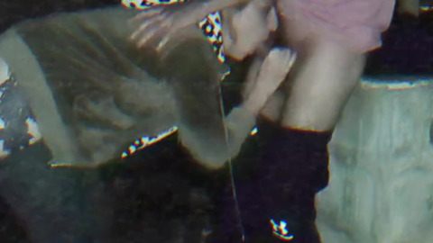 MILF cordobesa puta me chupa la verga en la calle y nos pilla la policia. PORNO CORDOBES AMATEUR