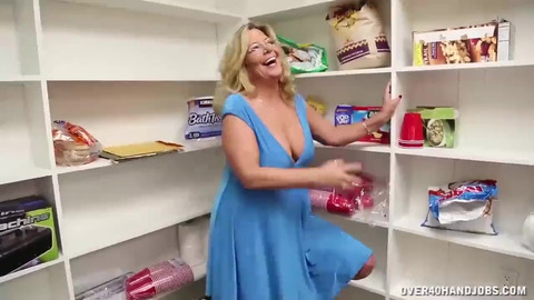 Busty old lady handjob