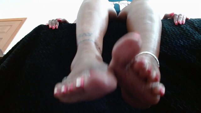 Alluring HOT MOM dominates and gives a sensual foot massage