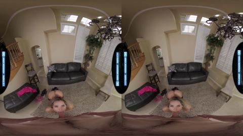 Get Bendy Love With Flexy Latina Cutie Briana Moon in VR Seduction