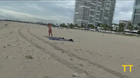 Random dude gets lucky on Florida beach as Brandi Bae blows him off in full view - TitTastic!
