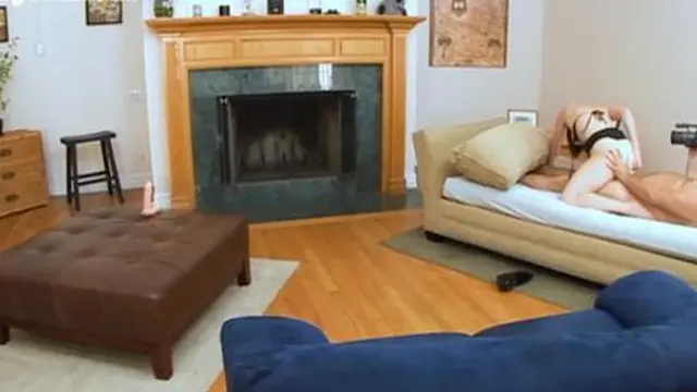 Dirty mature mistress in high stilets &mdash;  getting her juicy booty banged